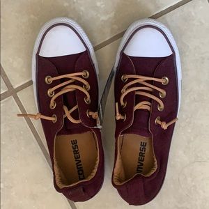 burgundy converse shoreline
